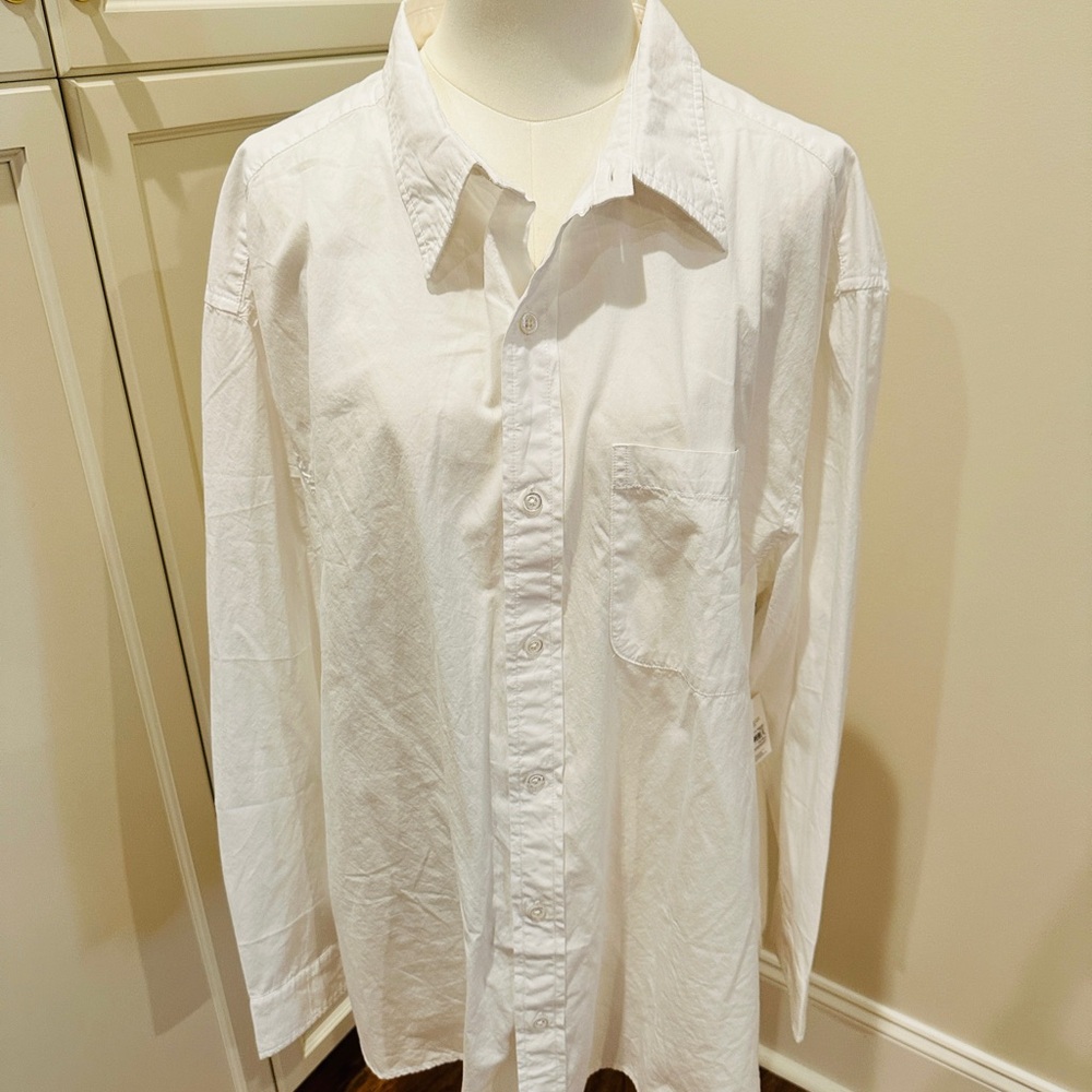 NWT: AE 77, Classic White Women's Button Down Shirt, Size L